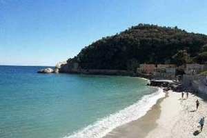 Ski Lodges, Mountain Refuges, Characteristic B&Bs and simply nice places to stay in Italy and the Italian Alps.